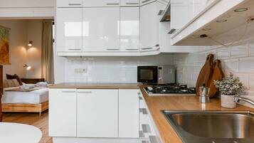 House | 3 bedrooms, desk, Internet