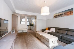 House | 5 bedrooms, Internet - BE OST Edmo 11 in Oostende (Ostend)