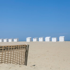 4 bedrooms, Internet - Cozy Spacious Villa Near the Coast in Koksijde (Koksijde)