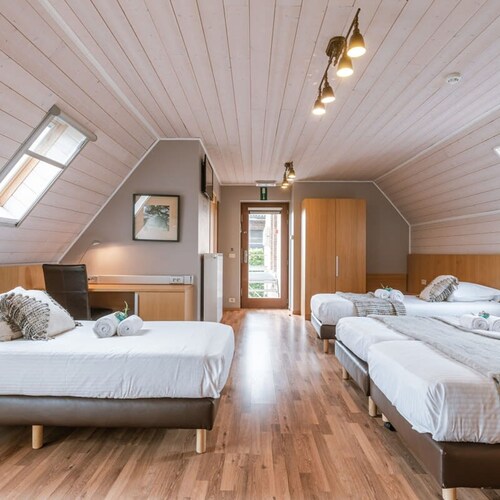 Charming Roger s Farm