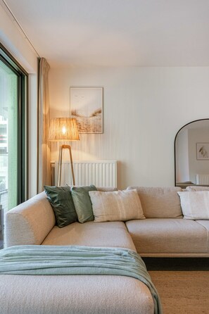 2 bedrooms, Internet - Bright Apartment in Sky Garden With Terrace (Ostend)