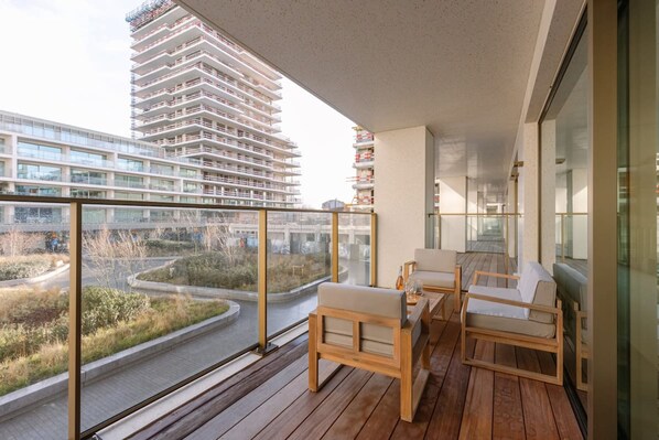 2 bedrooms, Internet - Bright Apartment in Sky Garden With Terrace (Ostend)