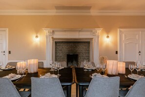 Villa | 5 Schlafzimmer, Schreibtisch, Internetzugang