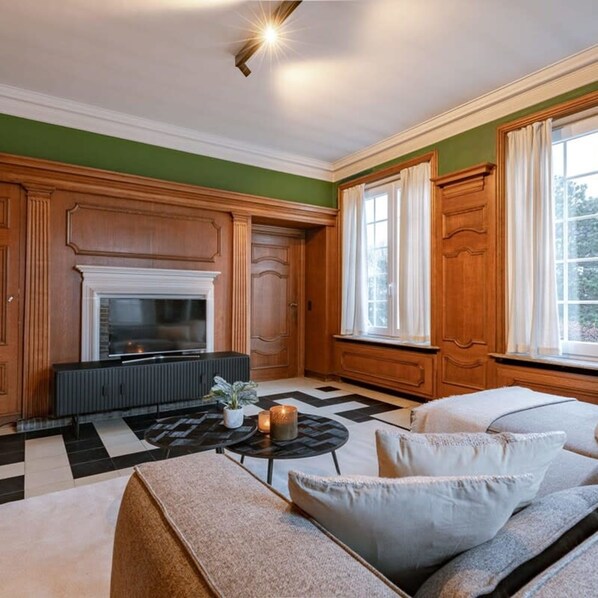 Villa | 5 bedrooms, desk, Internet - Luxe 5-bedroom Villa With Panoramic Views (Koksijde)