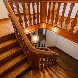 Villa | 5 Schlafzimmer, Schreibtisch, Internetzugang