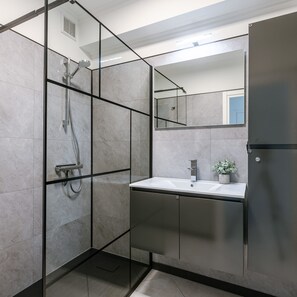Apartment | 2 bedrooms, Internet