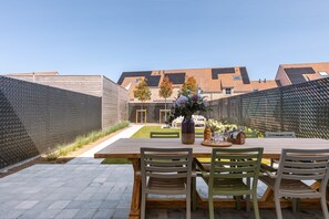 3 bedrooms, desk, Internet - Modern House Julie With Spacious Garden and Garage (Middelkerke)