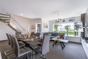 Ferienhaus | 6 Schlafzimmer, Schreibtisch, Internetzugang