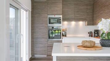 6 chambres, bureau, Internet