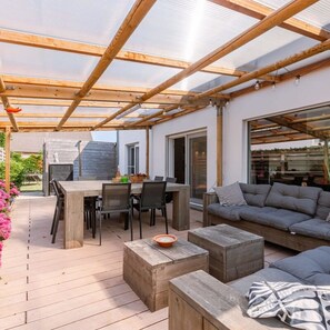 House - Spacious House With Garden and Parking (Blankenberge)