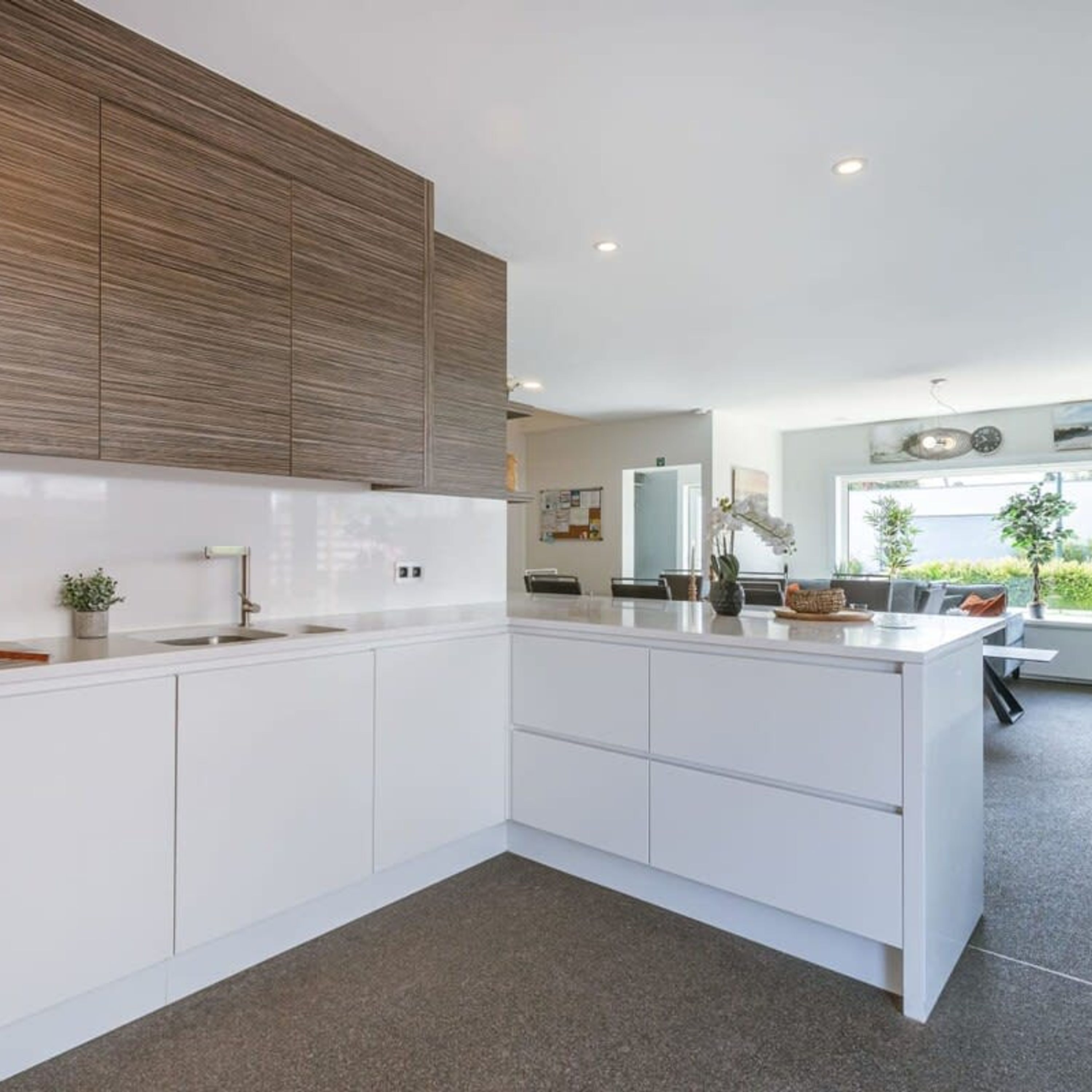 6 chambres, bureau, Internet