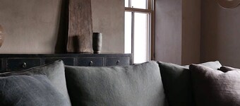 Gairnshiel Lodge - Unique Exclusive Lodge Next to the Castle