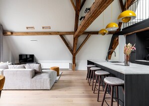 Apartment | 1 bedroom, Internet - City-view Loft With Wooden Beams and Mezzanine (Ghent)