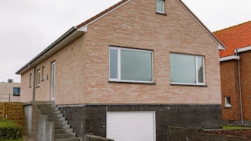 Villa | 4 bedrooms, Internet