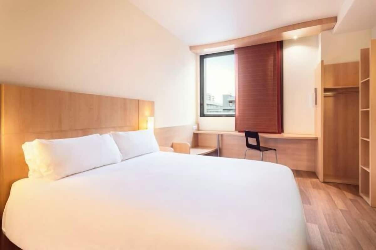 Minibar, una cassaforte in camera, una scrivania, insonorizzazione