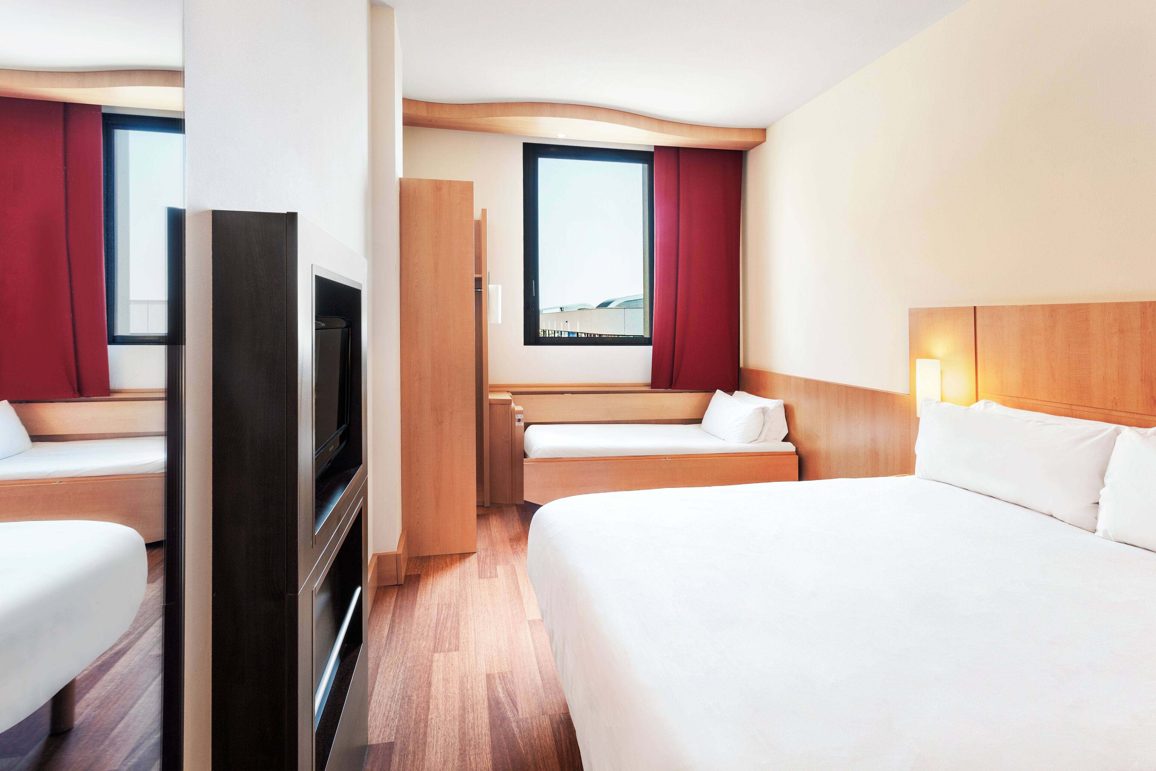 Foto - B&B HOTEL Barcelona Mataro