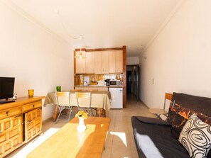 Interior - Seafront Apartment with Parking Empuriabrava (Ampuriabrava)