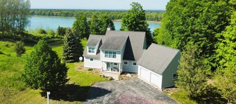 Sandhill House - Large and Spectacular Lakefront Home with Water Toys!