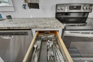Fridge, microwave, oven, stovetop - Turtle Time- Charming 3BR Getaway Near Kure Beach (Kure Beach)