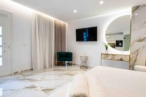 1 chambre, fer et planche à repasser, Wi-Fi, draps fournis