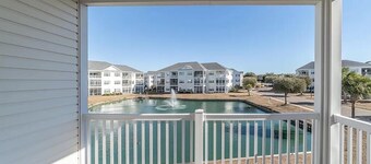 2 bedroom 2 bath condo. Waterway community. Sleeps 6.