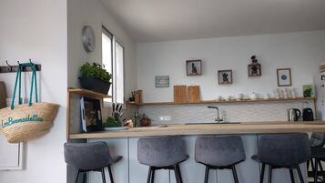 Microonde, forno, piano cottura, lavastoviglie