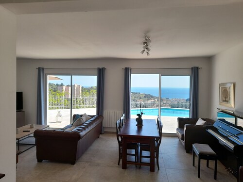 Beautiful Villa between Menton and Monaco. 