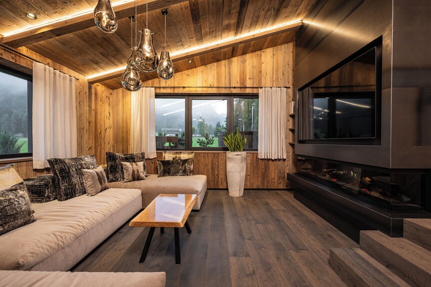 Luxury Chalet For 4-8 People: 3 Rooms; Private Spa: Sauna, Indoor Pool & Hottube - Sesto