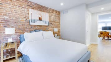 2 bedrooms, desk, iron/ironing board, travel cot