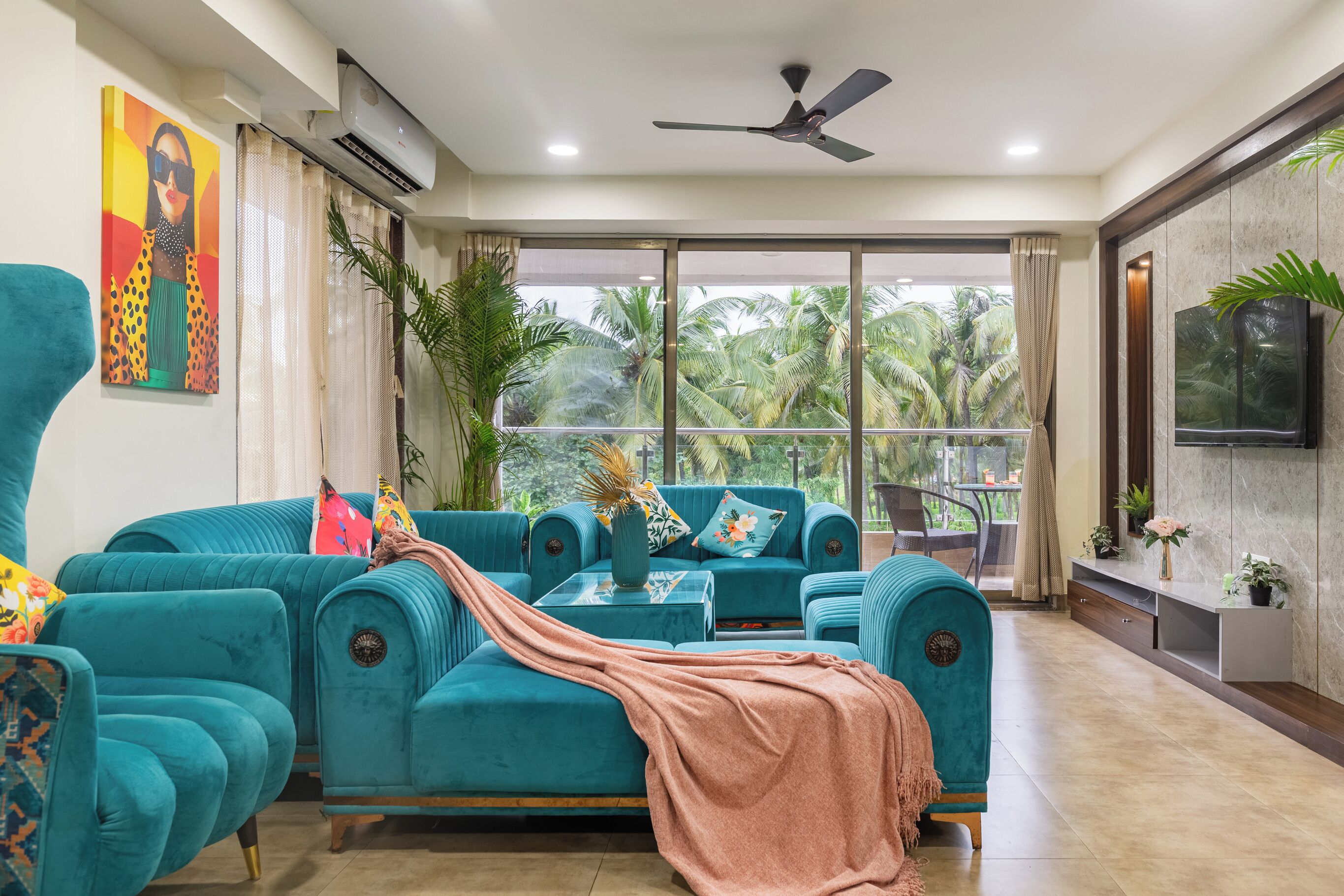 Superior Villa | Living area | 48-inch Smart TV with digital channels, Netflix, streaming services