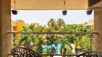 Luxury Apartment | Terrace/patio