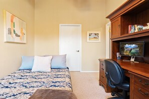 4 bedrooms, desk, iron/ironing board, free WiFi - Bay Park Retreat with Backyard Fire Pit, Hot Tub, Ping Pong & Cornhole (San Diego)