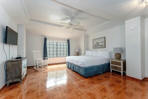 7 Schlafzimmer, Bügeleisen/Bügelbrett, WLAN, Bettwäsche