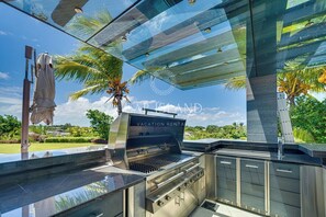 Property grounds - Anahita Golf Resort - Luxury Villa: Cinema, Nightclub, Jacuzzi & Spa (Beau Champ)