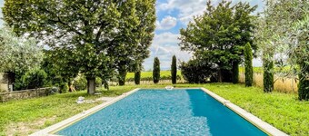 Ancien Corps de Ferme Avec Piscine au Coeur des Vignes en Drôme Provençale