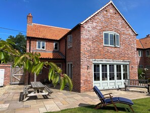 Exterior - North Norfolk Coastal Retreat (Burnham Thorpe)