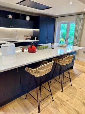 Fridge, microwave, oven, stovetop - North Norfolk Coastal Retreat (Burnham Thorpe)