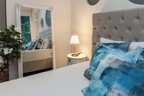 Deluxe-Apartment | 3 Schlafzimmer, Bügeleisen/Bügelbrett, kostenloses WLAN