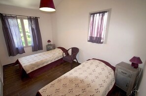 4 Schlafzimmer, Bügeleisen/Bügelbrett, WLAN, Bettwäsche