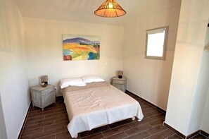 4 soverom, strykejern/-brett, wi-fi og sengetøy