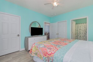 2 bedrooms, iron/ironing board, free WiFi, bed sheets