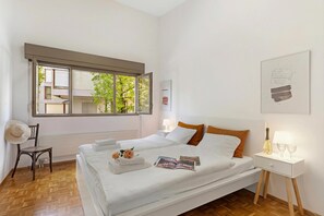 Standard Apartment, Multiple Bedrooms (BoReal B.2) | 3 bedrooms, laptop workspace, iron/ironing board, free WiFi - Boreal Apartments (Lugano)
