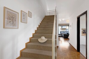 Standard Apartment, Multiple Bedrooms (BoReal B.2) | Staircase