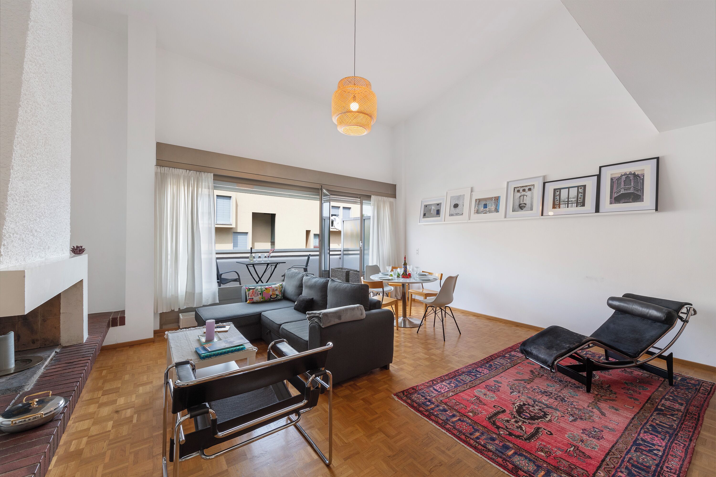 Căn hộ Tiêu chuẩn, 3 phòng ngủ, hiên (BoReal B.2) | Khu phòng khách | TV màn hình phẳng 