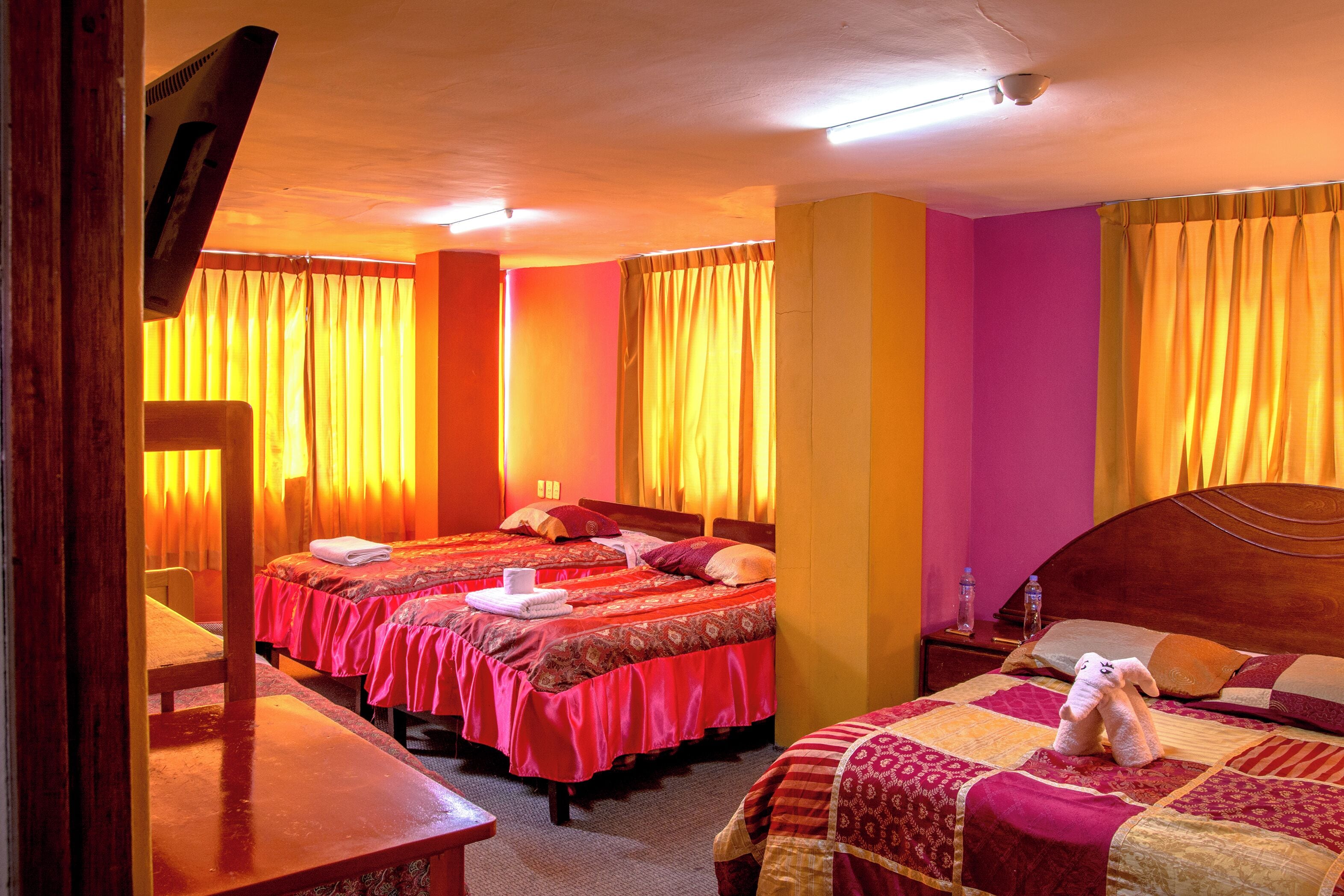 Kamar Quadruple Klasik, pemandangan kota | Meja kerja, Wi-Fi gratis, dan seprai linen