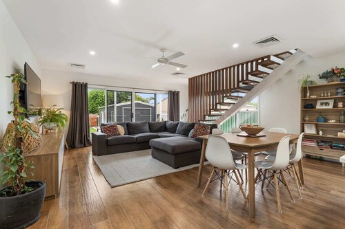 Stunning Family Home on Prince - Close to CBD!