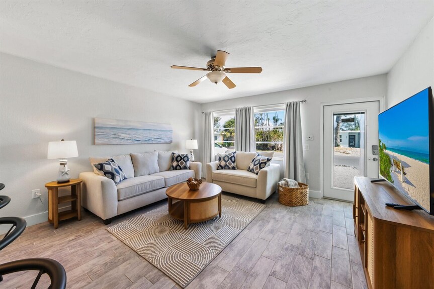 Anna Maria's Dream: Ground Level, Close To Everything! - Holmes Beach, FL