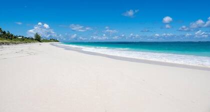 Brand New Designer Home with Pool, Beach, Snorkeling, Golf Cart