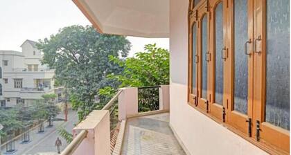 Baba Paying Guest House