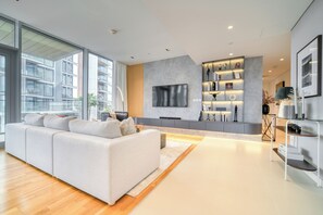Living area - Bluewaters Residences - Mint Stay (Dubai)